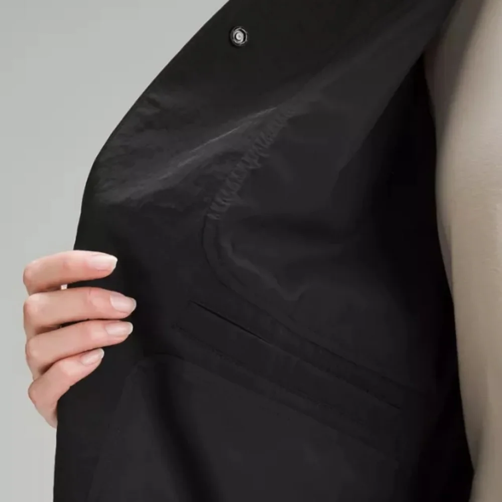 Lululemon Lightweight Collared A-Line Coat Size 12 in Black - Picture 5 of 13
